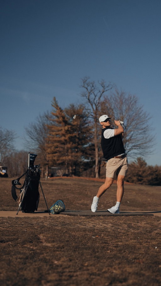 Still up.

#TeamNike #NikeGolf #Nike365 #NikeAffiliate