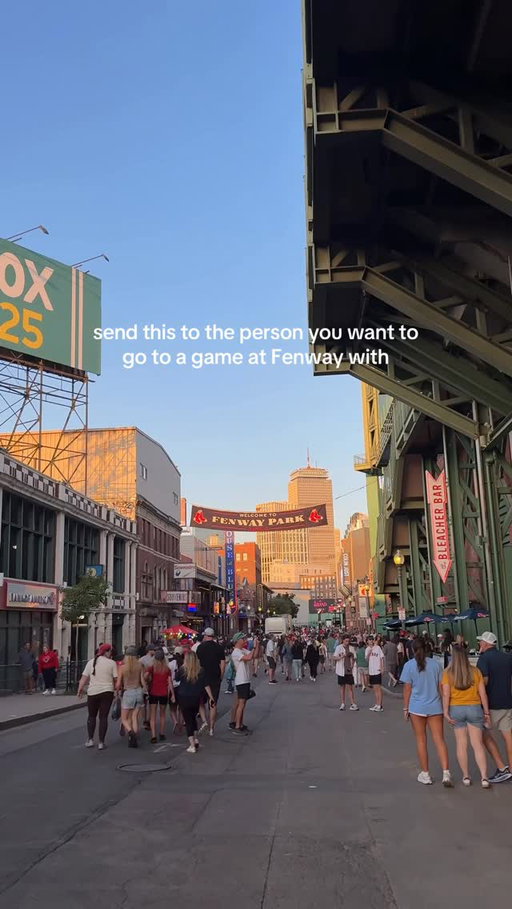 Send this to the person you want to catch a Red Sox game with 🌭⚾️🏟️ #ad

It’s opening day at Fenway, which means it’s officially the BEST time of year to be in Boston!

Can’t make it to Fenway to catch a game? With @NESN 360, you can watch the Red Sox anywhere, anytime on your favorite device. (Plus that also gives you access to watch my @letsmeetboston segments 😉)

Use the code THEROUNDUP to redeem $5 FOR your first month of NESN 360!!

#nesnopeningday #boston #fenwaypark