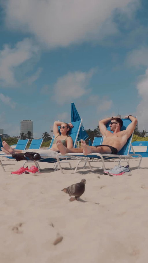 When your beach day, turns into race day ⚡️

#experiencemiamibeach 
@experiencemiamibeach