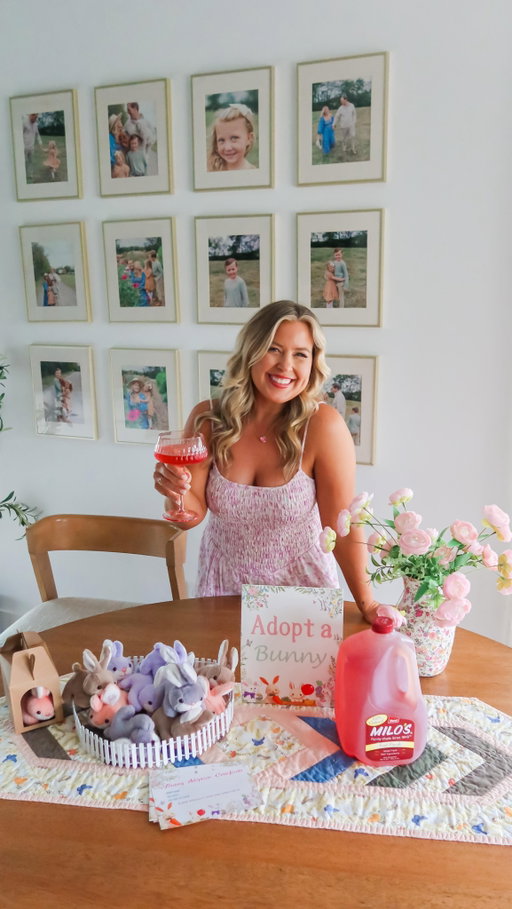 #ad new magical memory unlocked hosting a glow in the dark Easter egg hunt for our friends! I served @drinkmilos Blackberry Sweet Tea and Fruit Punch because it’s 100% natural! Have you tried these new flavors? They are delicious! #milosmomentmakers #easterideas #easterfun #easteregghunt