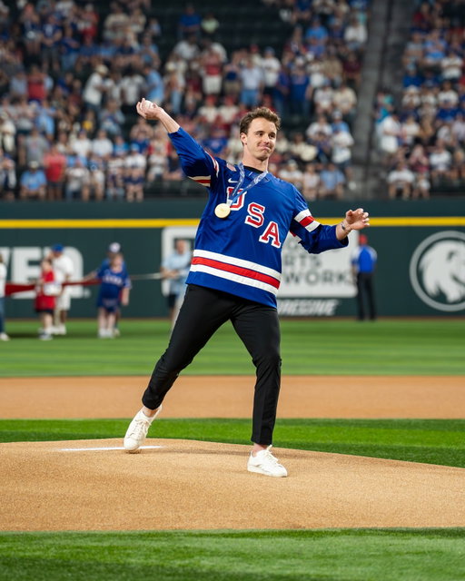 Shutouts and strikes 🎯

Otter throws out today's first pitch at the @rangers home opener!