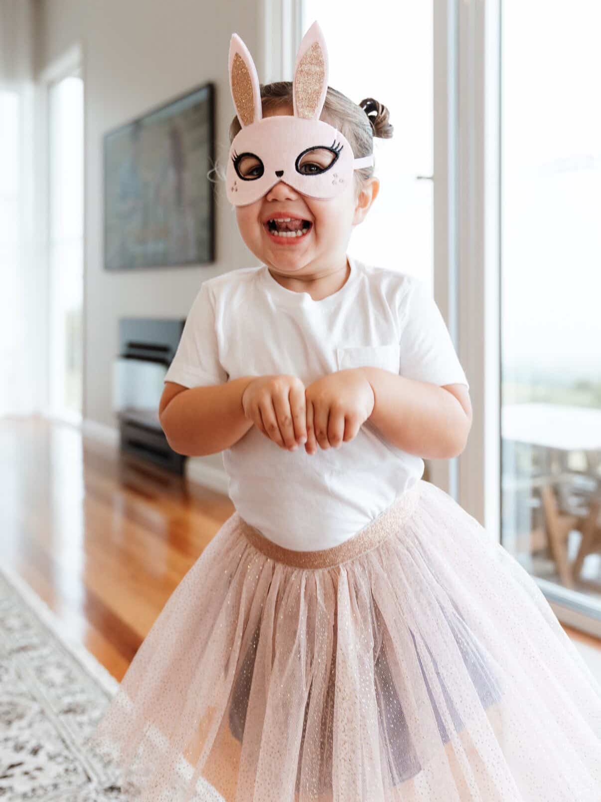 Happy Easter! 🐰 Wishing you a joyful Easter filled with love, laughter, and a little chocolate. 🍫 

Thank-you @frankiehallphotography for capturing some beautiful moments of my family! 🫶🏻