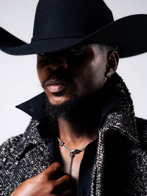 Love the Jewelry, comment WANT and I’ll send you a link. ⛓️‍💥

Elevate your style with @clocksandcolours 

#mensfashion #style #clocksandcolors #fashion