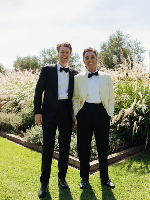 Very proud to see one of my best mates marry the love of his life, here’s to many more parties and memories together @lazarbeamyt @ilsawatkins 🍻