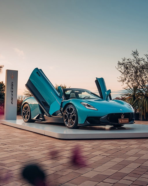 What better place to open those butterfly doors than Monaco?⁣
Just in time for the @rolexmontecarlomasters. Time to play. 🎾🔱⁣
#MaseratiMCPURACielo⁣ #Maserati
**⁣⁣⁣⁣⁣⁣⁣⁣
Please refer to the official technical specifications through link in bio.