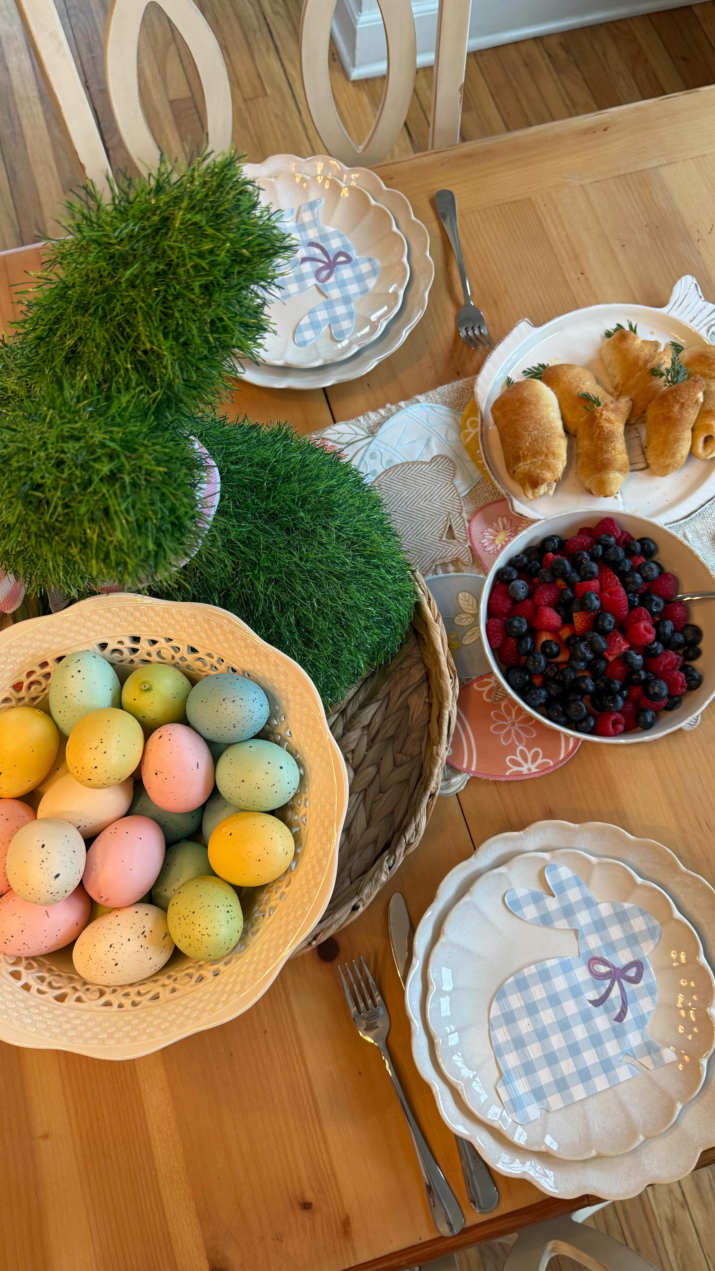 Everything I made for Easter brunch 😌🥐🍳🧡 not pictured: the quiches 😂 so fun being the Easter bunny!!!