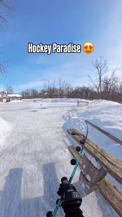 Welcome to hockey PARADISE  @riveroakskatingtrail 😍😍😍 #hockey #pavelbarber #canada #paradise