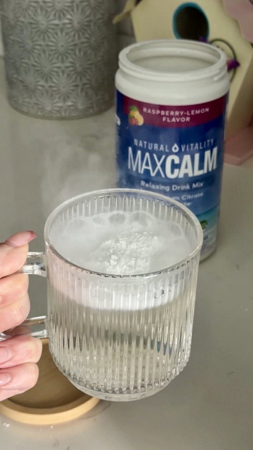 Pour some MAXCALM™ into your day 💙✨🫧

#naturalvitality #maxcalm #magnesium #drinks