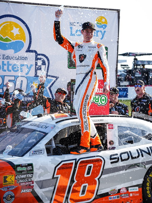 That first win feeling 🙌🏁 @williamsawalich is a @nascaroreillyap winner at @rockinghamspeedway
