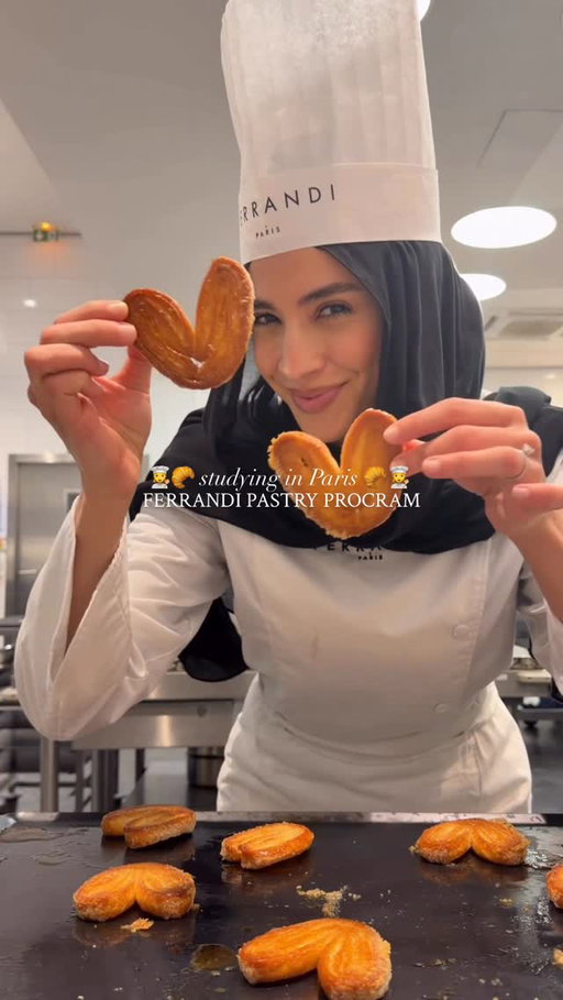 My experience studying pastry for 2 weeks at the Ferrandi school in Paris 🤎 part 1 of 3! For anyone interested in something like this, drop your questions and I’ll get back to all of them!

#paris #school #food #pastry #foodblog