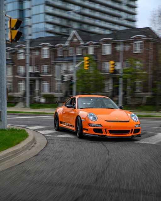 Making the city more vibrant, one blur at a time. 

📸 @zubas_photography

#PorscheCanada #Porsche997 #MyPorscheMomentCanada