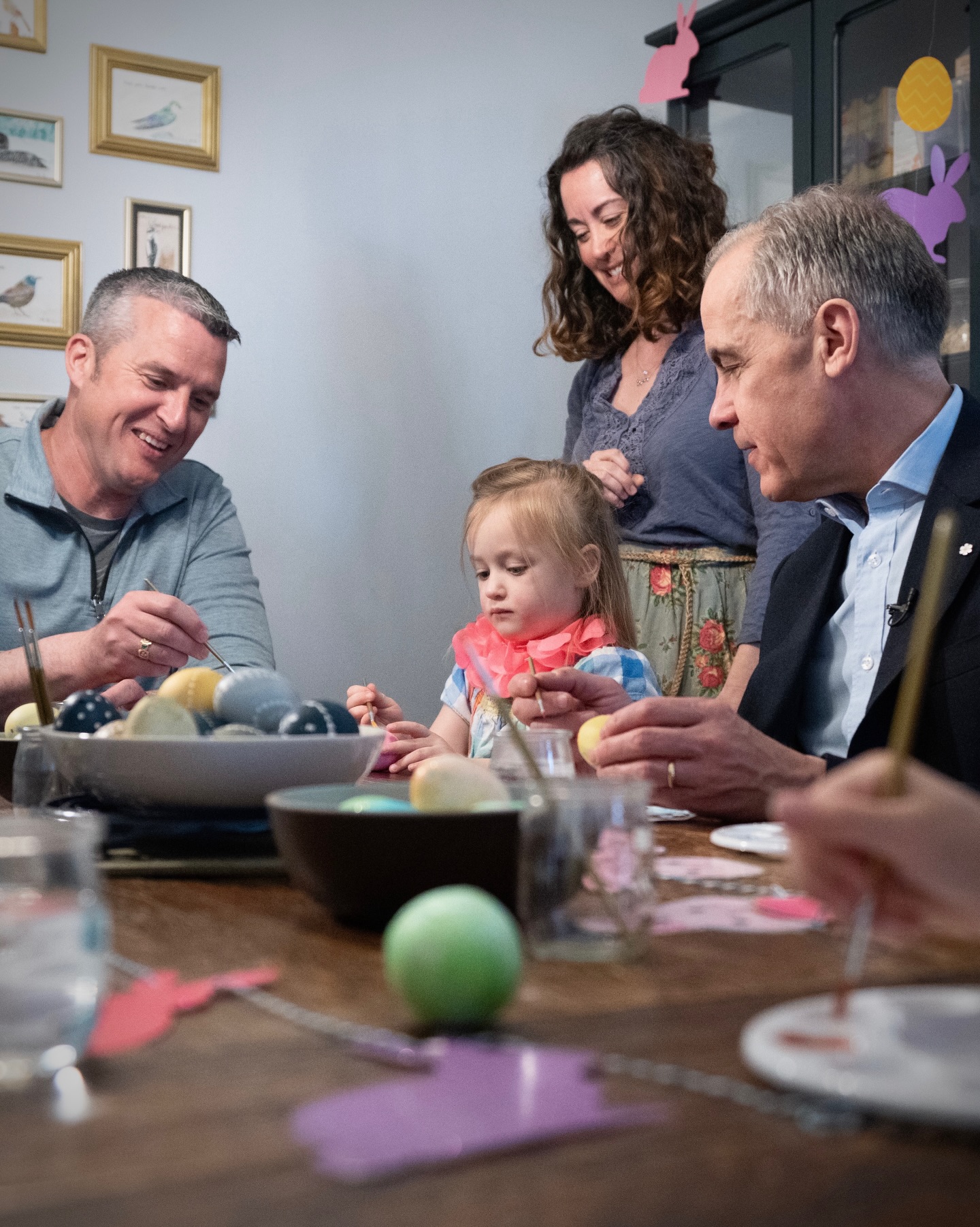 Happy Easter, Canada.

—

Joyeuses Pâques, Canada.