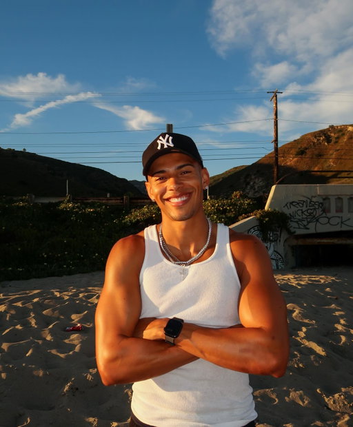 Malibu 🌊

…

@boohoomanofficial