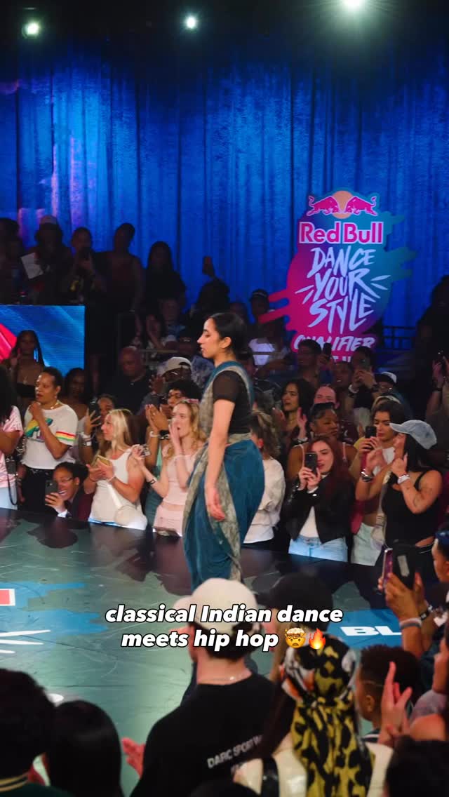 class is in session 🤝 

📍 Red Bull Dance Your Style: West Qualifier: Las Vegas
🎵: Pass that Dutch - @missymisdemeanorelliott