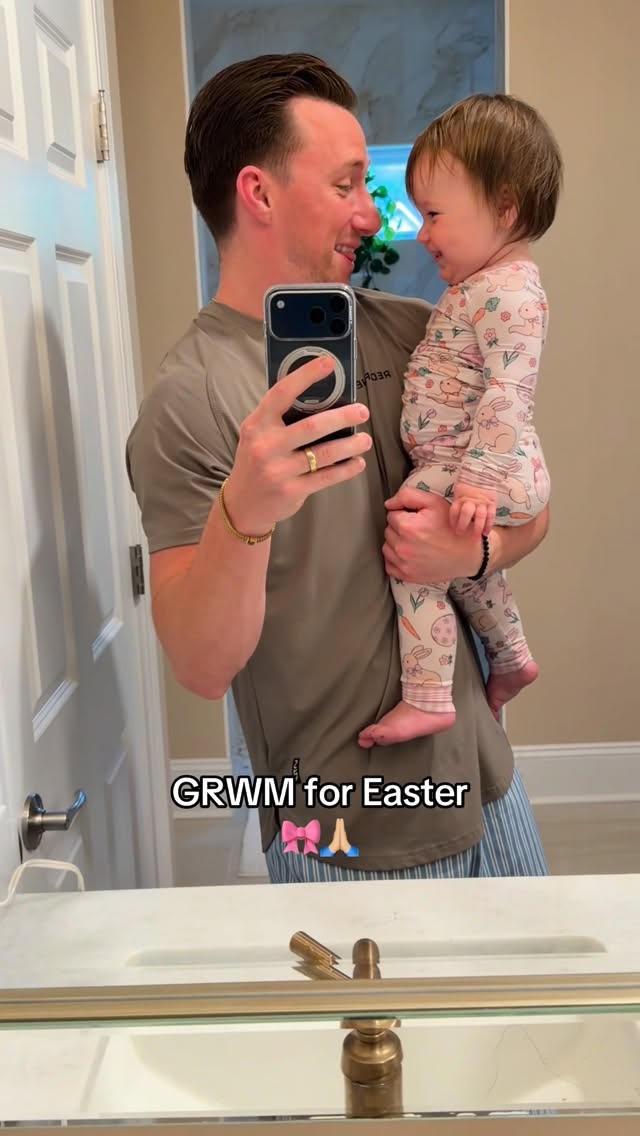 Your Internet niece dressed up for y’all! Happy Easter!!