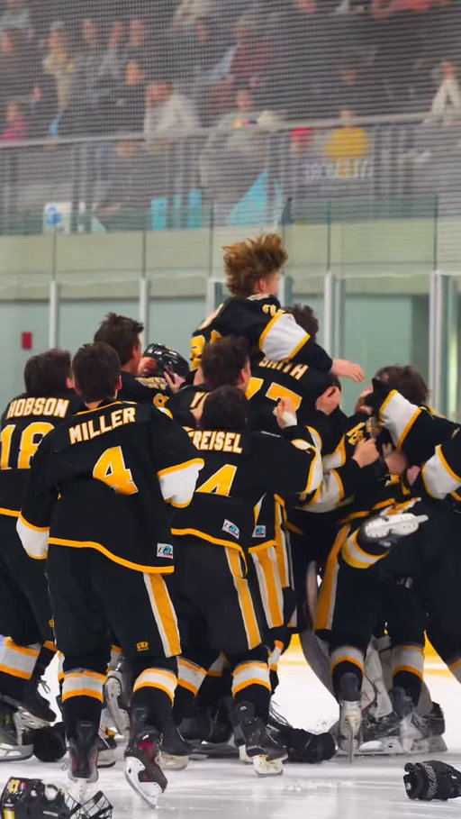 Zack Forwell Scores The Golden Goal To Win The U18 Ontario Championship And Send Them To The Telus Cup🤯
.
.
.
.
.
.
#hockey #hockeylife #hockeyplayer #hockeygame #hockeyplayers