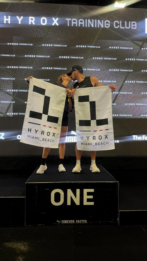 Hyrox Miami Mixed Doubles Overall Winners🥇- 55:24 with my man @jack.d_fitness 
Thank you all for the love and support online and in the venue all weekend❤️🤟 
.
.
.
.
.
.
.
.
.
#fitcouple #hyroxmixeddoubles #hyroxtime #hyroxmiami #hyroxrace
