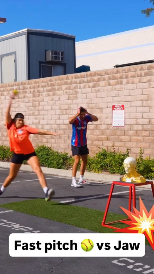 Softball vs Jaw 🥎😮 

#slowmo #softball #satisfying #asmr
