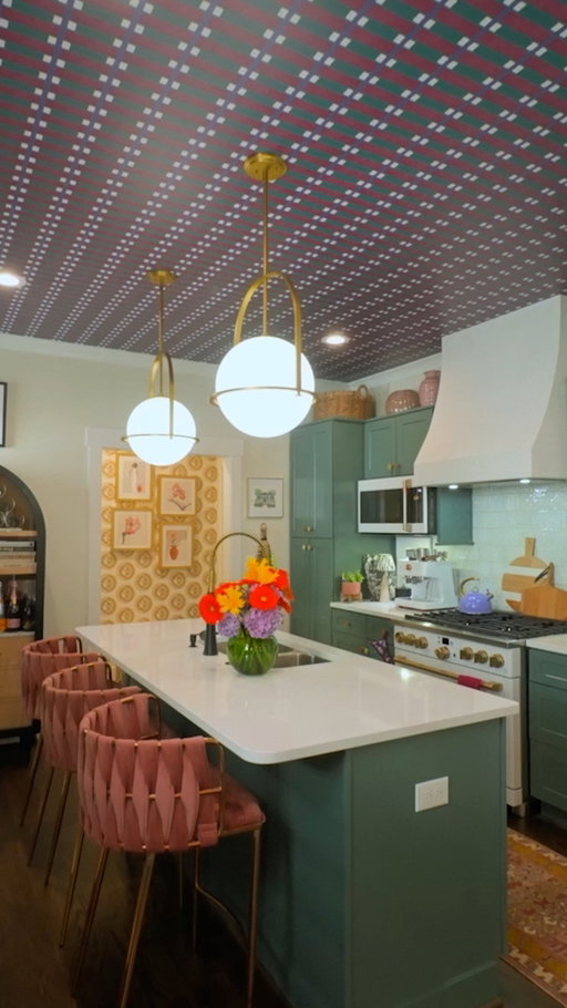 When the aesthetic is whimsical and colorful, complete with a little bit of soul ✨

Tune in to see the full tour of @blessedlittlebungalow on @hgtvhome’s YouTube channel through the link in @hgtv's bio!