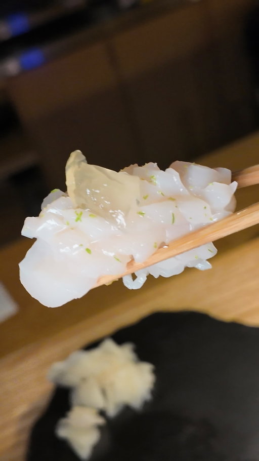 Sozo sip bar & omakase is a new omakase restaurant in the East Village, where you can get 15 courses for just $89! This included 2 appetizers, 10 pieces of nigiri, 1 hand roll, a black cod dish and a dessert which is so good for the price. Sit at the intimate counter bar and watch each course prepared right in front of you! The fish was so fresh and I enjoyed the different flavors and toppings they added to each piece. 🍣 #nycomakase #nycsushi #omakasenyc #nyceats #nycfoodie
