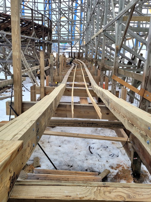 More upgrades underway on Mighty Canadian Minebuster! 🎢 

980 feet is being retracked this off-season as older sections are replaced with new wood to keep the ride running smooth. 🔨