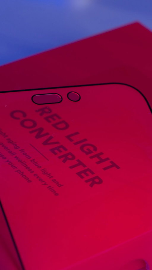 Regular screen protectors protect your phone. Red Light Converter protects you.❤️✨

#redlight #bluelightblockers #redlighttherapybenefits