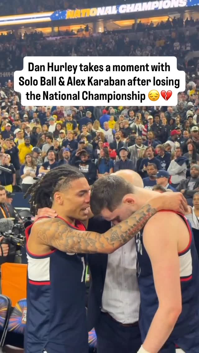 Dan Hurley shares an emotional moment with Solo Ball & senior Alex Karaban 💔 

#cbb #collegebasketball #basketball #marchmadness