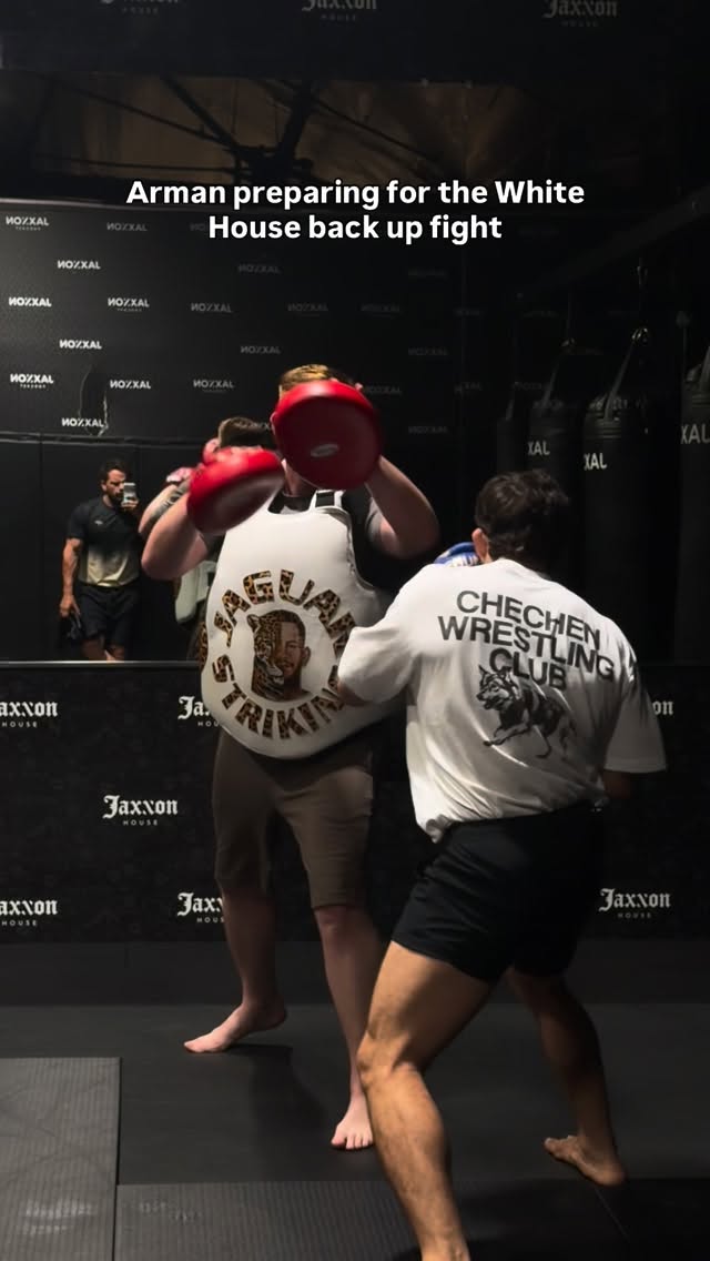 @arm_011 preparing for the White House card back up