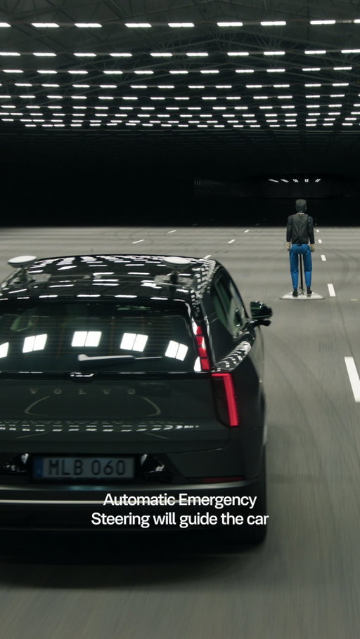 Sometimes crashes are unavoidable.
EX60 is our smartest car yet, designed to better protect in more scenarios.