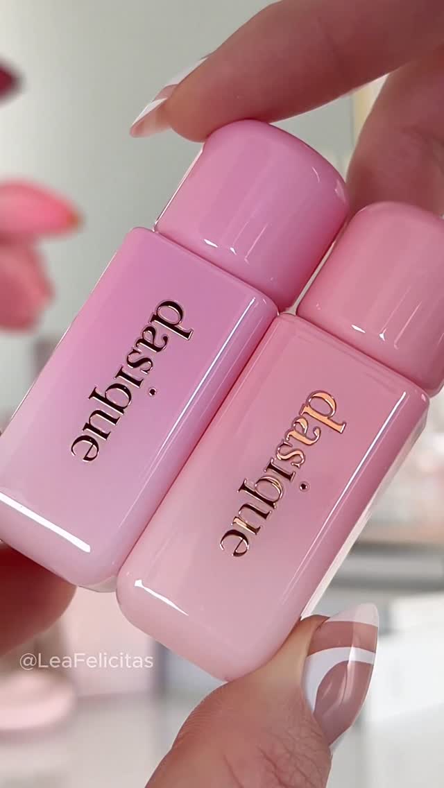 The cutest makeup & beauty from @yesstyle ✨🩰 had to shop their Festival Mega Sale with sidewide discounts up to 50% off! AD

Comment KBeauty for a dm

And you can save an additional 15% with Code YSKFLEA (valid for 72h)
or YESLEA (12% off all orders over $59 USD) in case anyone misses the 72 hours

@dasique_usa silky veil blush 02 & 01.
Juicy dewy glow tint 17 $ 18
@unleashia United States glitterpedia eyeshadow palette
@abib.global PDRN collagen lip mask & collagen eye patch
@flowerknows_jp marshmallow powder puff
@beautyofjoseon_official relief sun spf50
@medicube_global_official pink peptide serum
@gogotalesofficial_ sweet ballet lip balm G06

#makeup #skincare #KBeauty #NewMakeup #ViralMakeup https://liketk.it/65bTP