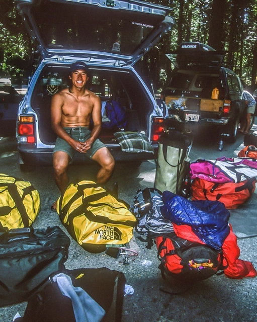 Happy 40th Anniversary to the TNF Base Camp Duffel! I’ve been living out of these duffels from the beginning and they’ve never let me down…

@thenorthface 
@thenorthface_climb