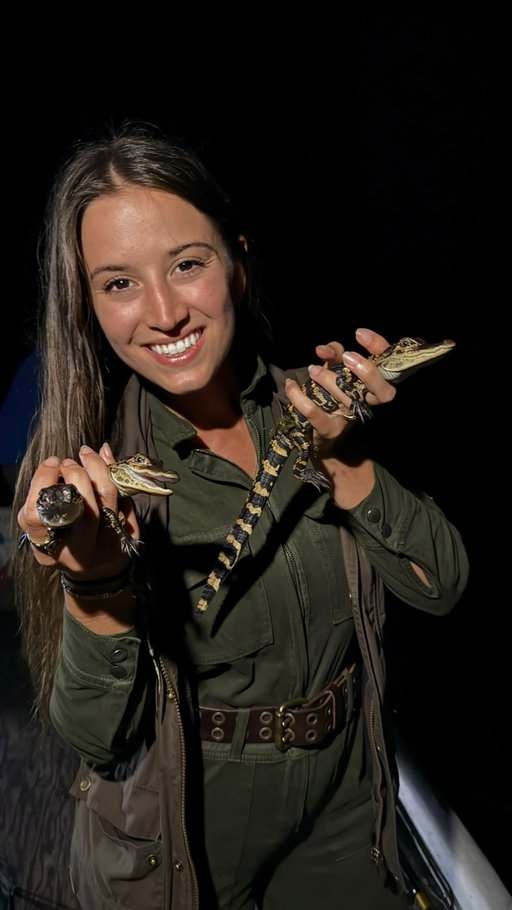 My last words might be "pspspsps"

Did you know baby alligators start making little chirping sounds before they even hatch?🐣 Their moms are incredibly protective and will gently carry them in their mouths to the water after they’re born. Even though they’re only about 6–8 inches long at birth, they’re already born with a full set of tiny teeth (and plenty of attitude😉)

The babies in this video are still less than a year old, but in just a few years, they’ll be strong, fast, and much harder to hold😅

🎥 @coyotepeterson 

Huge thanks to the University of Georgia Marine Extension and Georgia Sea Grant Coastal Ecology Lab for letting us tag along and document their conservation work deep in the Okefenokee Swamp.
