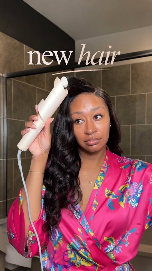 Convenience is a luxury fr. 

Being able to wake up, get yourself together quickly, and still show up polished? Yeah… that’s top tier. 

Lately I’ve been giving my middle part a break and trying a side part (don’t judge me, I’m late 😂), but I’m kinda feeling her 👀 

This unit from @luvmehair came ready. Knots bleached, hairline already doing what it needed to do. It’s a little more silky than I usually go for, but overall… she’s cute. Easy. No stress. Exactly how I like it. 

If you’re in your “low maintenance but still THAT girl” era, this might be it. 

Hair from @luvmehair (linked on my profile)
Unit: Luvme All-Day Comfort™ Wig PartingMax Glueless 7x6 Closure HD Lace Loose Body Wave Long Wig (Pre-Cut Lace) 
🟠Use code “LUVDA” at checkout for 28% off 

Let me know… are we team middle part or side part? 👇🏾 

#luvme #luvmehair #luvmeforyou #luvmepremax #blackgirlhair protectivestyles wiginstall gluelesswig blackgirlcontent thatgirlvibes