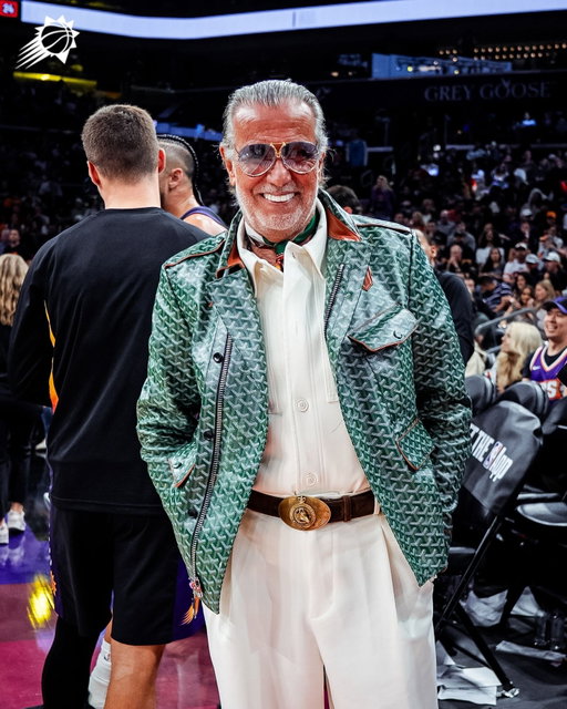 Jeff Hamilton in the building 🤝