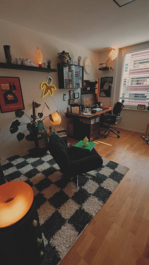 Set this up to be productive.👨‍💻👀
Stayed for the atmosphere.😮‍💨🛋️🪴

Welcome to my homebody office ✌🏻

.
.
.
.
.
🏷️

#homeofficeaesthetic #cozyworkspace #desksetupinspo #workspaceinspo #officedetails

———-

home office aesthetic, cozy workspace setup, desk setup aesthetic, workspace inspiration, modern home office decor, minimalist workspace design, warm minimal workspace, natural light workspace, aesthetic desk setup, workspace styling ideas, calm productivity space, cozy home office inspiration, interior design workspace, desk setup inspiration, comfortable workspace setup, office details aesthetic, clean workspace design, modern apartment office