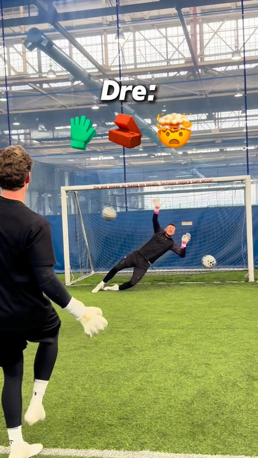 WHO DID IT BEST?! 🤯🤩🔥

📩 VOTE!! 
1. @quinnstahmer 
2. @drethegk 
3. @mabroorbutt 

#gk #goalkeeper #torwart #soccer #reels