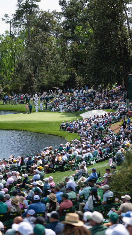 Quite the role model. Tommy Fleetwood makes a hole-in-one with his son Frankie on the bag. 

#themasters