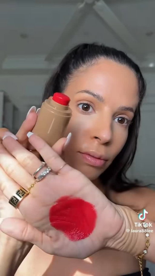 Let’s try the @larlarlee #blush hack 👀