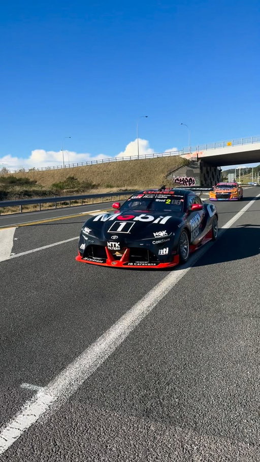 Not Woody with the Ingall swerve 😂

#motorsport #supercars #taupo #australiansupercars #racing