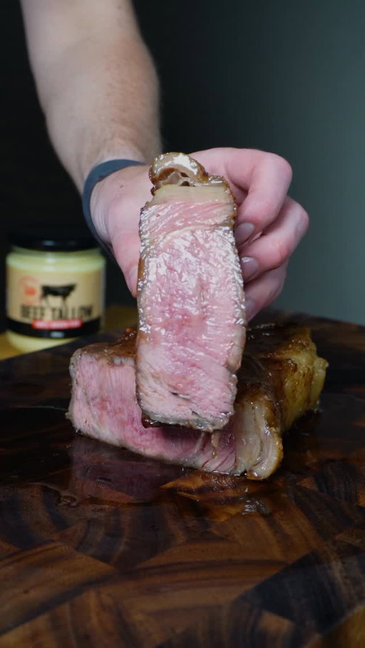 I think it might be impossible for this Rib Eye Steak to look any better ❤️🥩