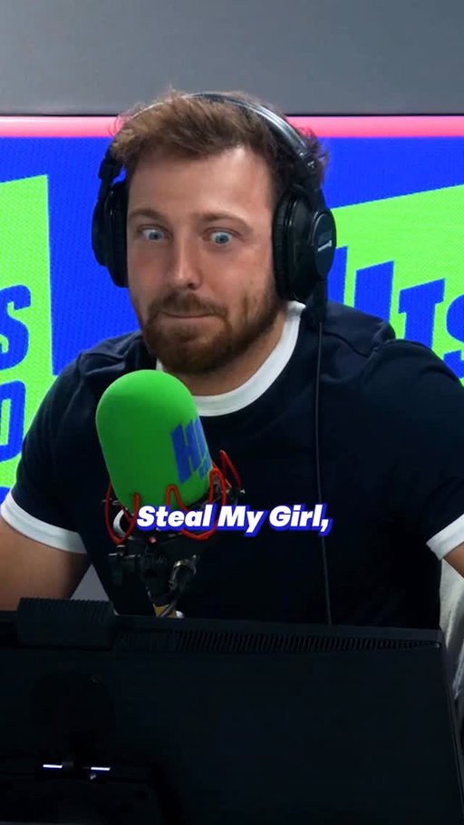 Sam did not expect the question to go in *that* direction 👀😭

#samthompson #onedirection #stealmygirl