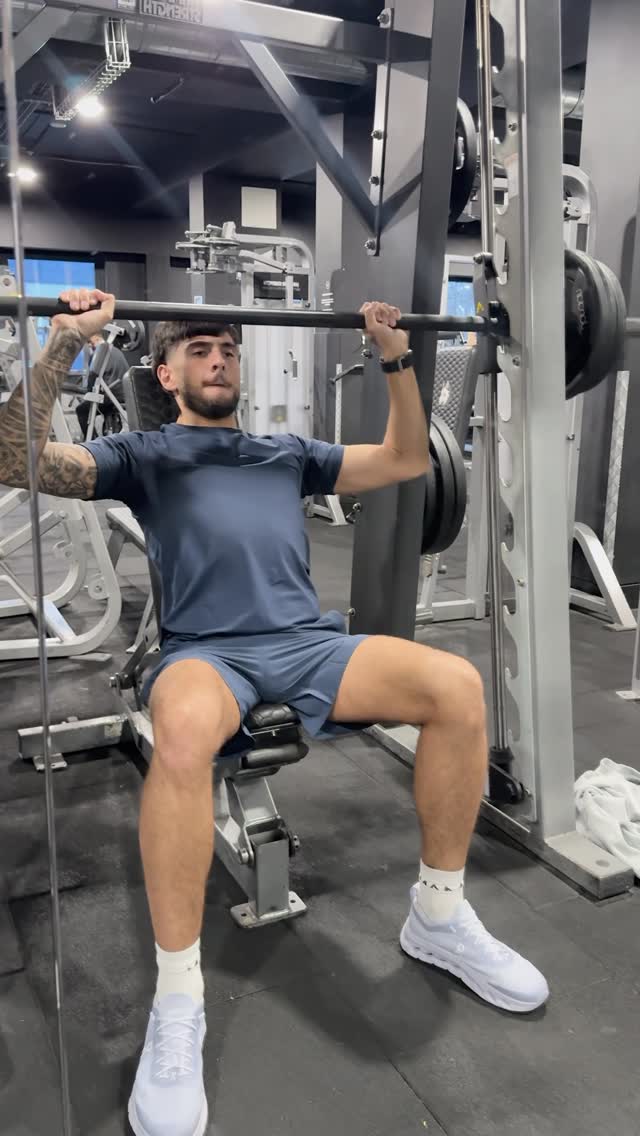 AD Getting ready for the Sidemen Charity Match thanks to my Samsung Galaxy S26 Ultra and Samsung Health 
@samsunguk 

*Requires smartphone operating on Android 11 or above with Google Mobile Services and the latest version of the Samsung Health app. Intended for general wellness and fitness purposes only.