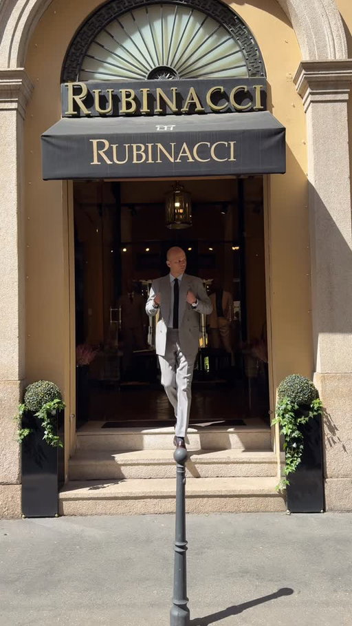 Elegance lives in the way you move.

In ease, in confidence, in that effortless sprezzatura, the art of seeming not to try at all.

A suit is never just worn.

It breathes, it adapts, it tells your story.

Only when it’s truly lived in does it reveal its soul.

@rubinacci_official The Art of Tailoring 🪡 

#sprezzatura #menswear #tailoring #bespoke #italianstyle effortlessstyle elegance mensfashion styleinspiration gentleman madeinitaly luxury timelessstyle sartorial lucarubinacci