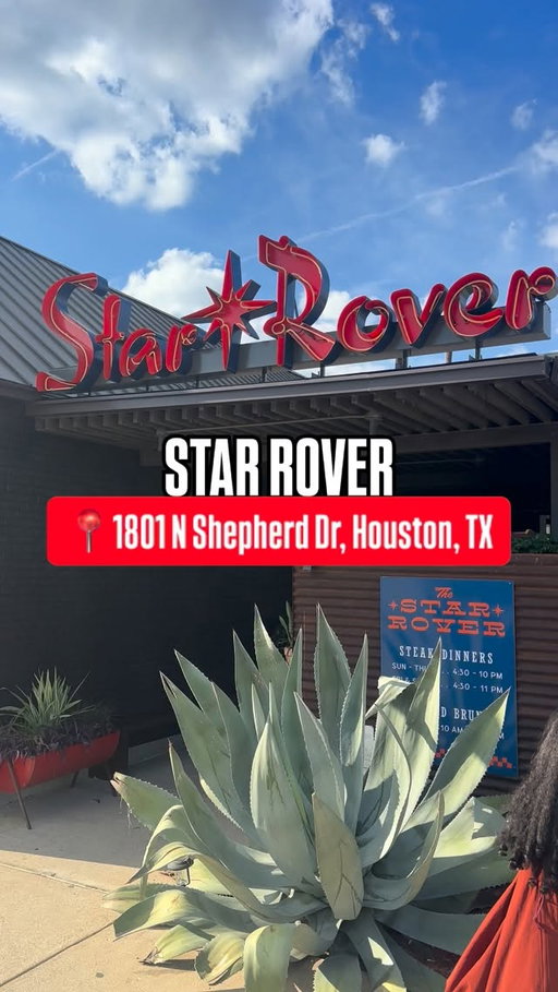 New restaurant from the same group that own La Lucha & State of Grace, this restaurant called @starroverhtx 🔥. This is located right next to La Lucha. This is like a Retro style restaurant that has Steaks, Chicken, Drinks & more. Got to try out a few menu items such as…. 

Butter Milk Rolls
Potato Skins
CFC (Chicken Fried Chickem)
Steaks: Ribeye & Filet
Fried Oysters 
Onion Rings & Fries 

Desert: Apple Pie & Soft Serve 
Drink: Frozen Espresso Martini 

They have Brunch, Dinner menu. I tried out the Dinner menu if you wanted to know 

#houston #houstonfood #houstoneats #steakhouse