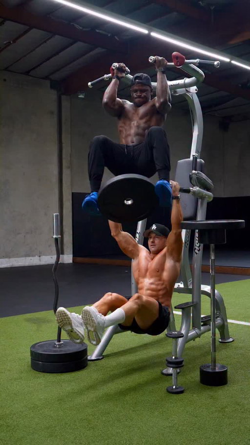 Weighted Stack Challenge (Save & Share) 
-
Keep watching, it gets crazier fam 👀
-
Gym: @globalfitnessstudio
-
#fitness #motivation #challenge #workout #fitnessmotivation