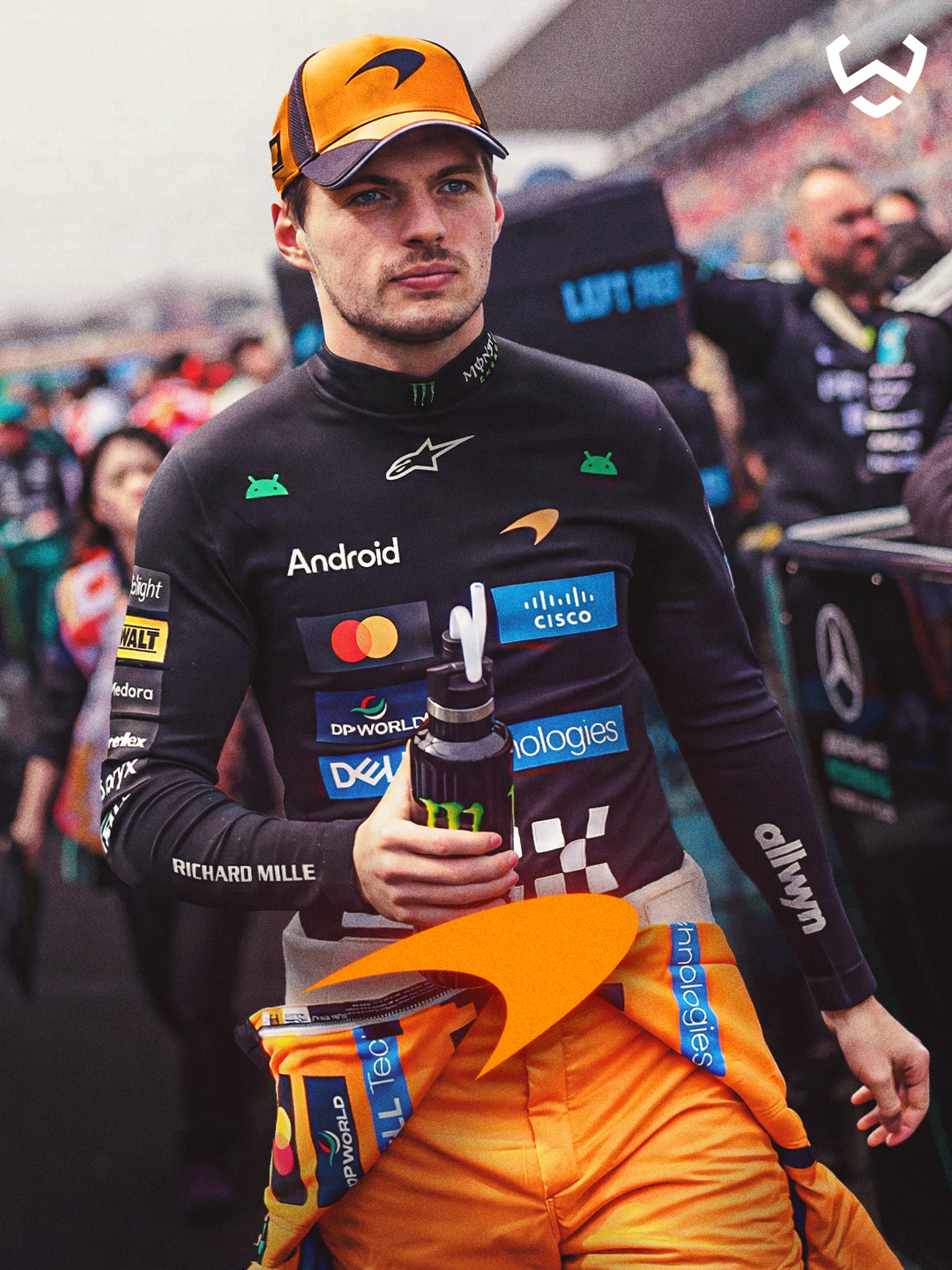 McLaren boss Zak Brown is keeping a close watch on Max Verstappen’s situation at Red Bull 👀

With GP now in their plans, McLaren might have just secured a major advantage.

Gianpiero Lambiase is set to join in 2028, bringing an end to his Red Bull chapter after the 2027 season.

(Via @telegraaf.nl )