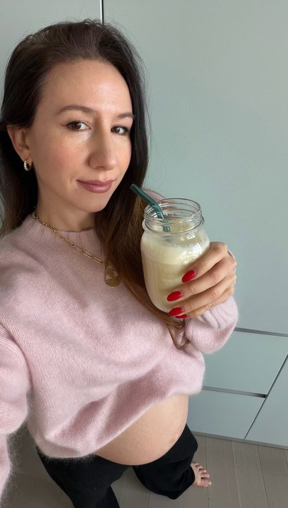 Perelel Triple Support Protein — my new obsession. I love that it has creatine and fiber so I’m getting everything I need to fuel my physical and mental performance in one scoop. It’s also so much cleaner than most protein powders, which is really important to me at 24 weeks pregnant! @perelelhealth #ad