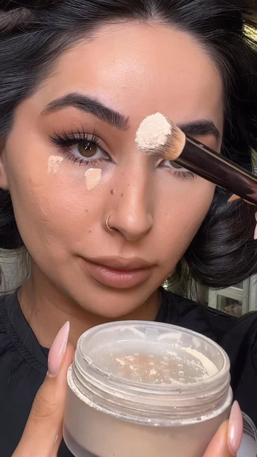 Try this powder blending trick and watch how flawless your under eyes look! I’m using the @hudabeauty concealer with @lauramercier translucent powder #makeup #concealer #makeuptuto