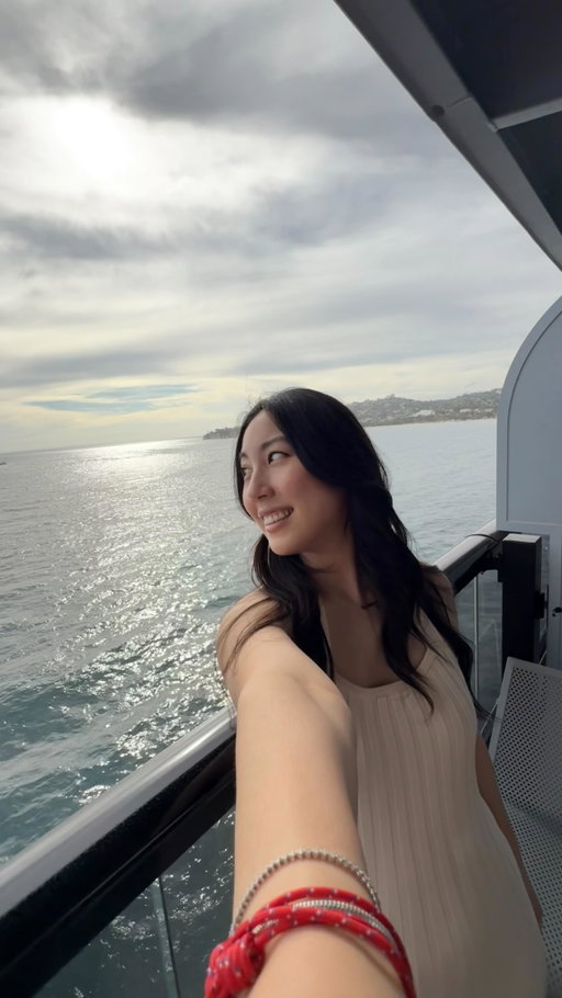 wait… the balcony is the best part of this room! staying in the sea terrace room on a 6-day voyage to ensenada @virginvoyages 

#roomtour #virginvoyages