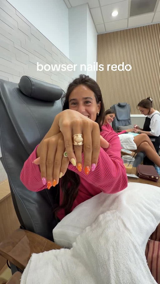 Coachella nails ayyyy here she comes world 🌎be kind❤️